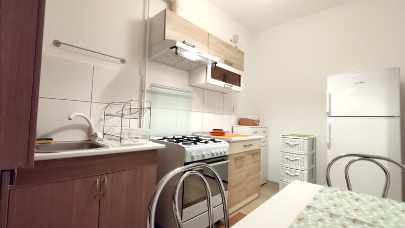 Gorjului Particular  bloc nou, in apropiere de metrou Gorjului, centrala